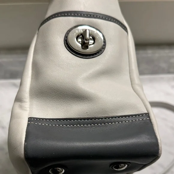 Coach Two-Tone Cream and Gray Shoulder Bag - Picture 7 of 8